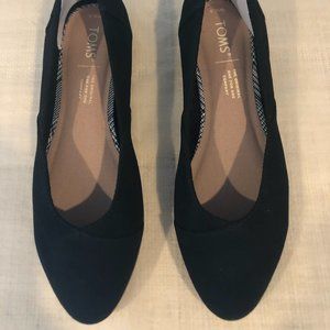 Toms Jutti Neat Flat in True Black